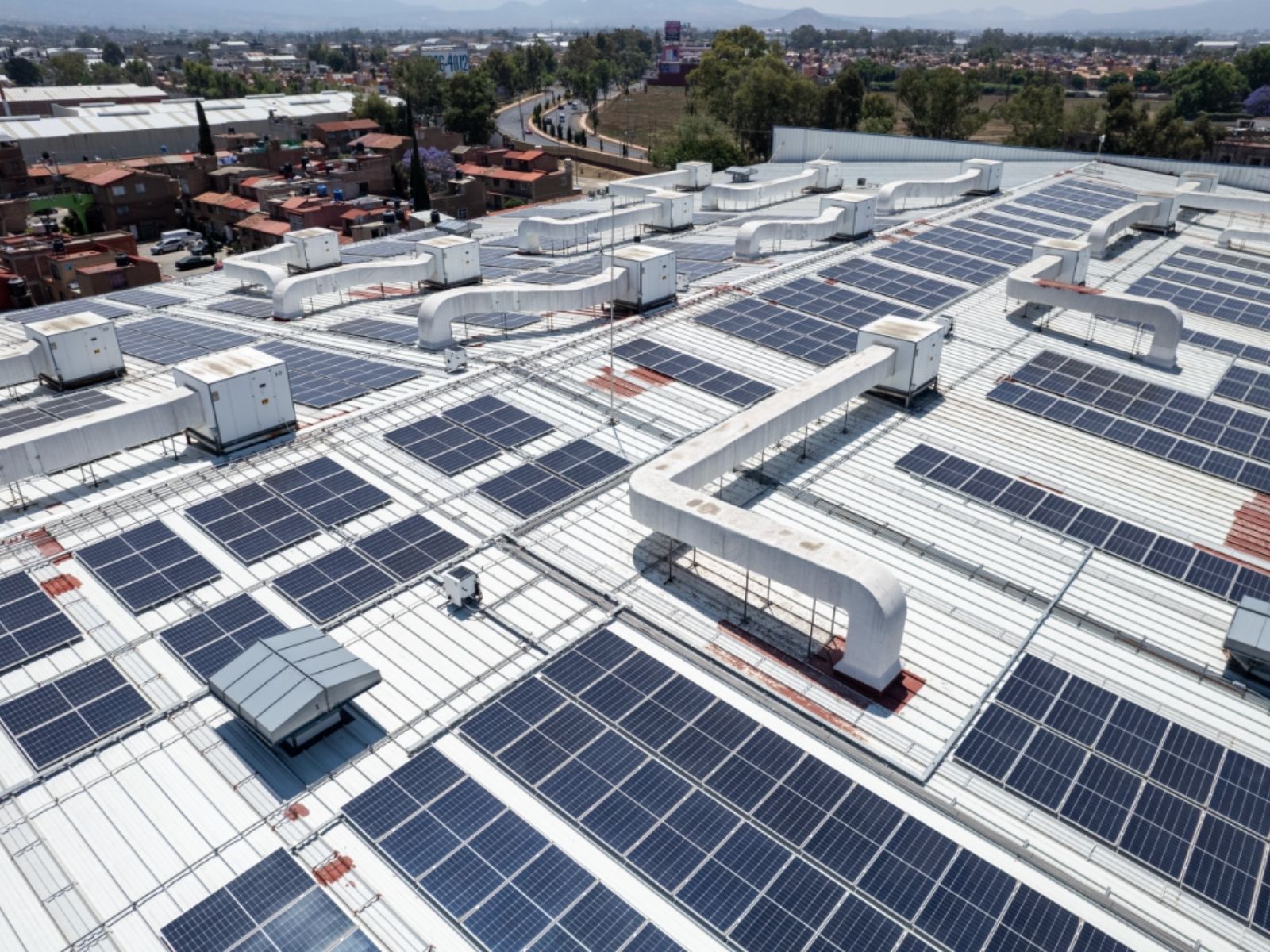 En Pireos la SENER establece plazos más definidos para la evaluación de interconexiones